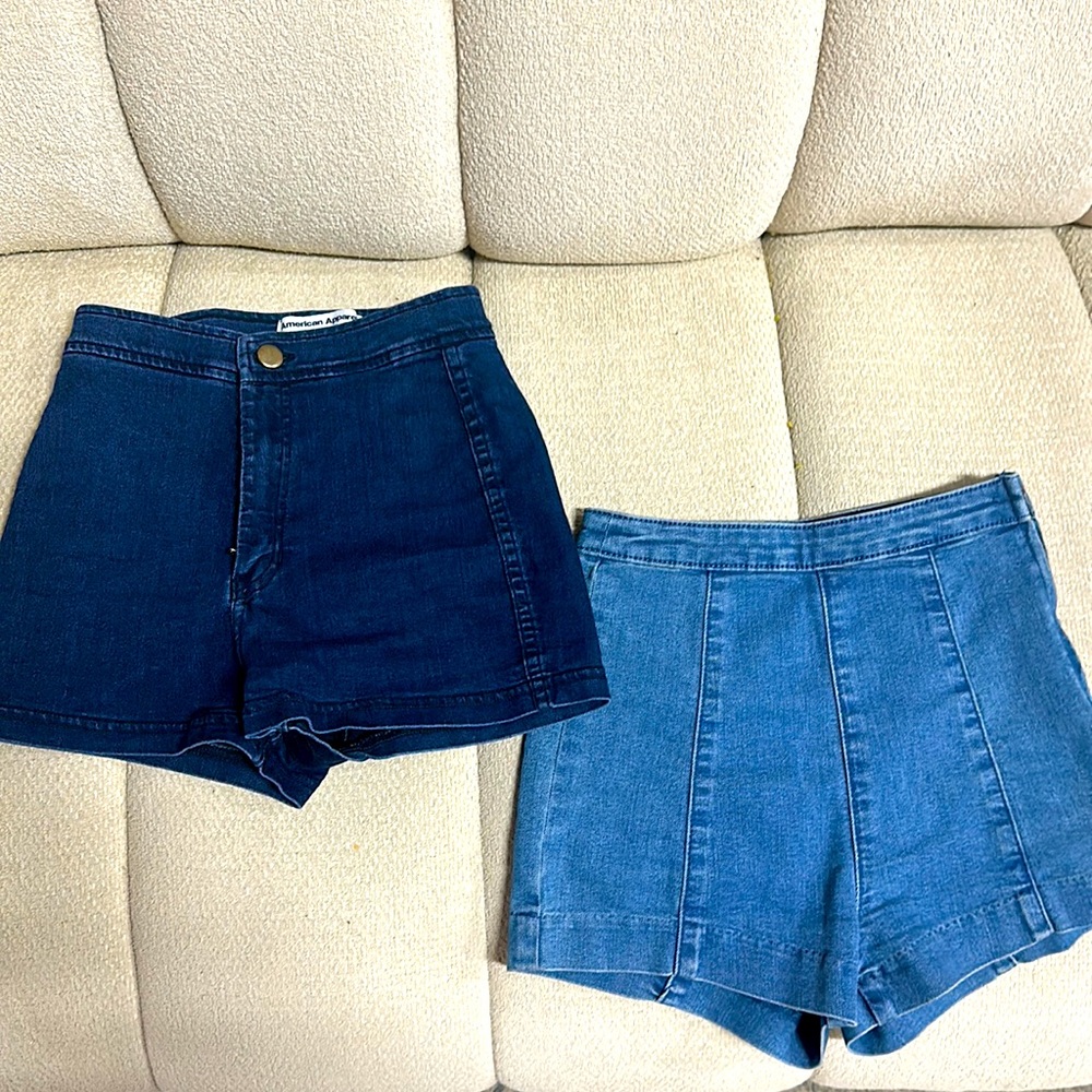 2 pairs of hot shorts. American Apparel and H&M shorts